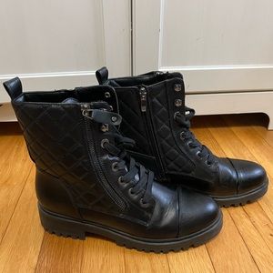 Nine West black boot